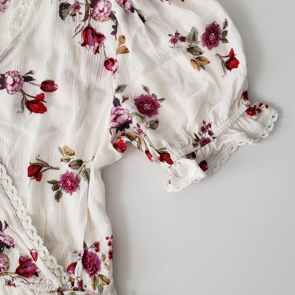 AMERICAN RAG Puff Sleeve Wrap Floral Top - Picture 3 of 9